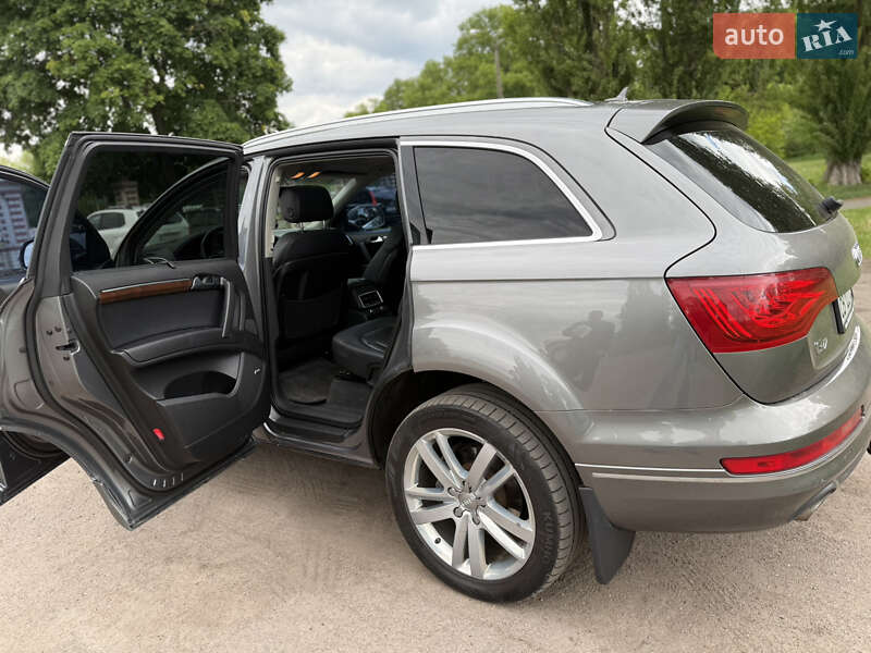 Позашляховик / Кросовер Audi Q7 2011 в Ніжині