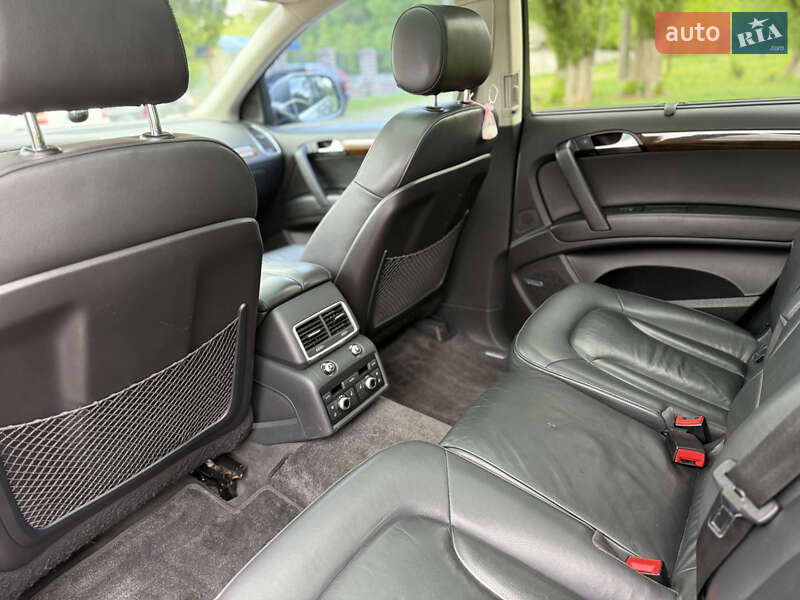 Позашляховик / Кросовер Audi Q7 2011 в Ніжині