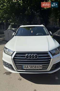 Позашляховик / Кросовер Audi Q7 2016 в Києві