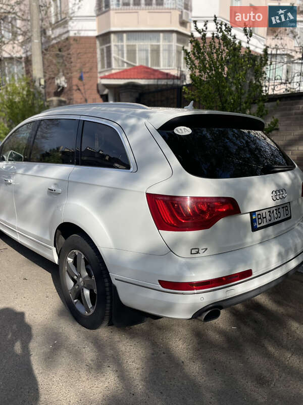 Внедорожник / Кроссовер Audi Q7 2012 в Одессе