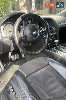 Внедорожник / Кроссовер Audi Q7 2012 в 