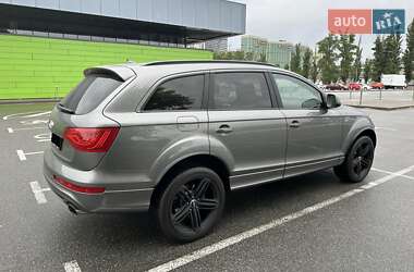 Внедорожник / Кроссовер Audi Q7 2015 в 