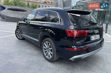 Внедорожник / Кроссовер Audi Q7 2018 в 