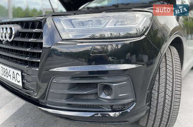 Позашляховик / Кросовер Audi Q7 2018 в Києві