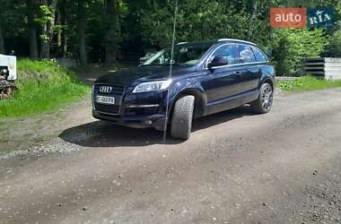 Внедорожник / Кроссовер Audi Q7 2007 в 