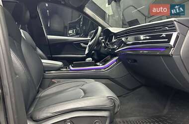 Внедорожник / Кроссовер Audi Q7 2022 в 