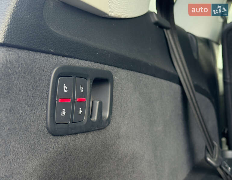 Внедорожник / Кроссовер Audi Q7 2016 в Киеве