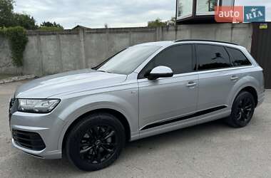 Внедорожник / Кроссовер Audi Q7 2018 в 