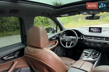 Внедорожник / Кроссовер Audi Q7 2018 в 