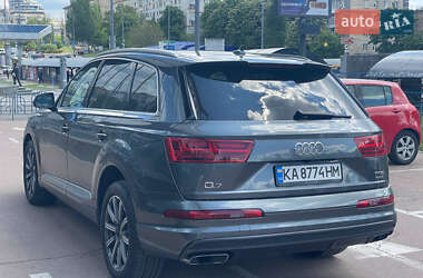 Внедорожник / Кроссовер Audi Q7 2018 в 