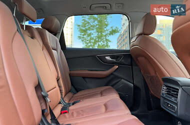Позашляховик / Кросовер Audi Q7 2020 в 