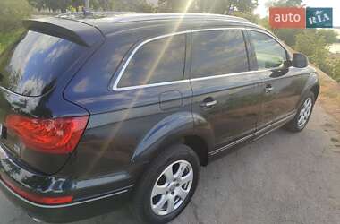 Внедорожник / Кроссовер Audi Q7 2010 в 