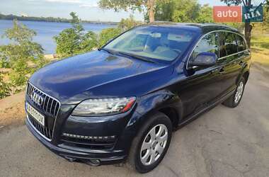 Внедорожник / Кроссовер Audi Q7 2010 в 