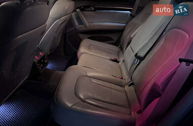 Внедорожник / Кроссовер Audi Q7 2011 в 