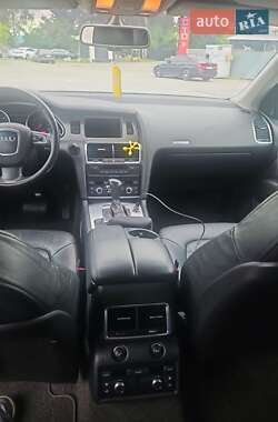 Внедорожник / Кроссовер Audi Q7 2008 в 
