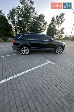 Позашляховик / Кросовер Audi Q7 2014 в 