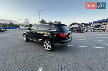 Позашляховик / Кросовер Audi Q7 2014 в 