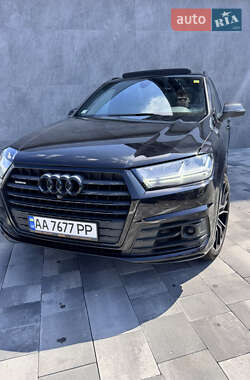 Позашляховик / Кросовер Audi Q7 2016 в Києві