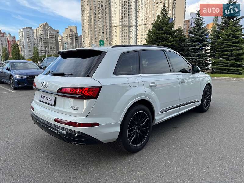 Внедорожник / Кроссовер Audi Q7 2023 в Киеве