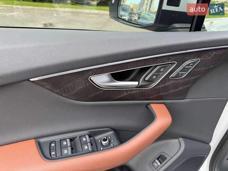 Внедорожник / Кроссовер Audi Q7 2023 в Киеве