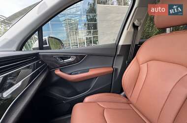 Внедорожник / Кроссовер Audi Q7 2023 в 