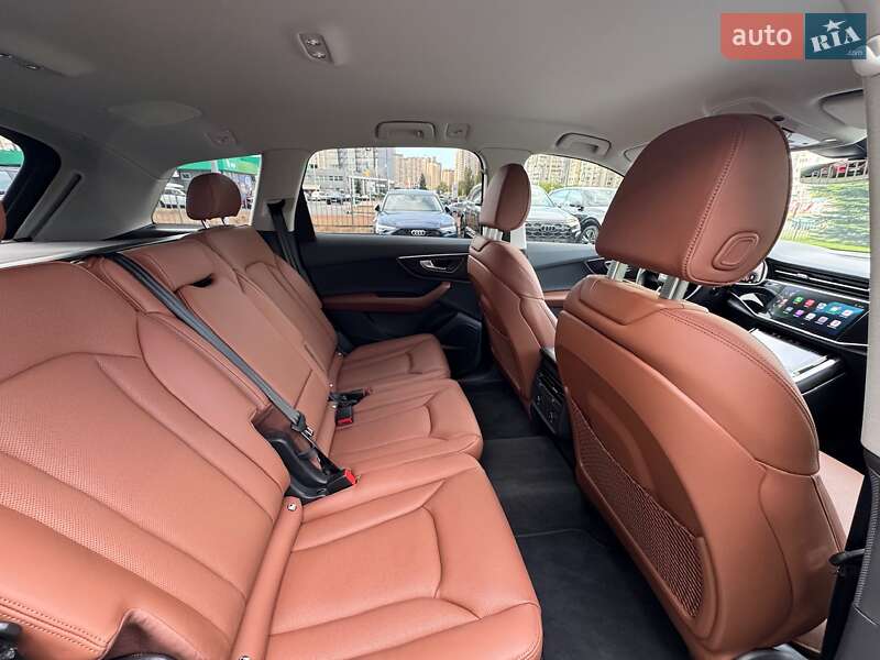 Внедорожник / Кроссовер Audi Q7 2023 в Киеве