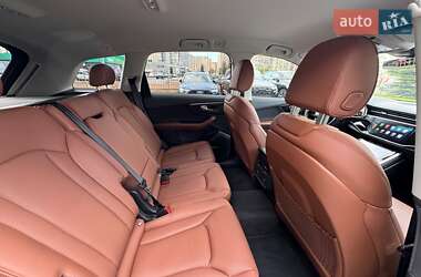 Внедорожник / Кроссовер Audi Q7 2023 в 