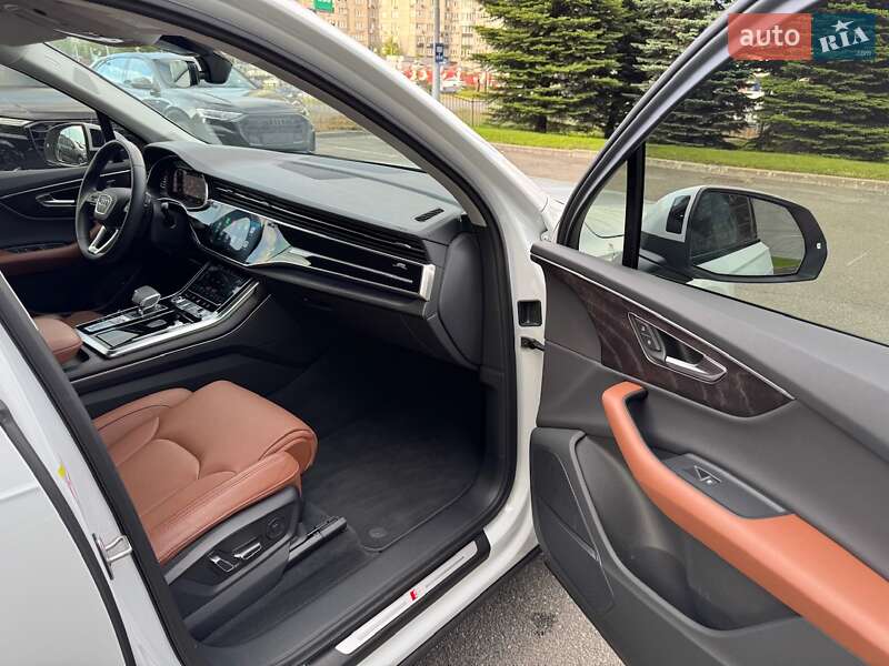 Внедорожник / Кроссовер Audi Q7 2023 в Киеве