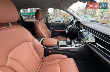 Внедорожник / Кроссовер Audi Q7 2023 в 