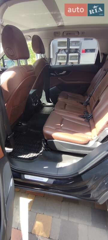 Внедорожник / Кроссовер Audi Q7 2017 в Житомире