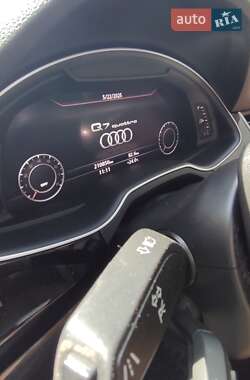 Позашляховик / Кросовер Audi Q7 2017 в 