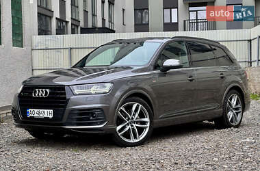 Внедорожник / Кроссовер Audi Q7 2018 в Ужгороде