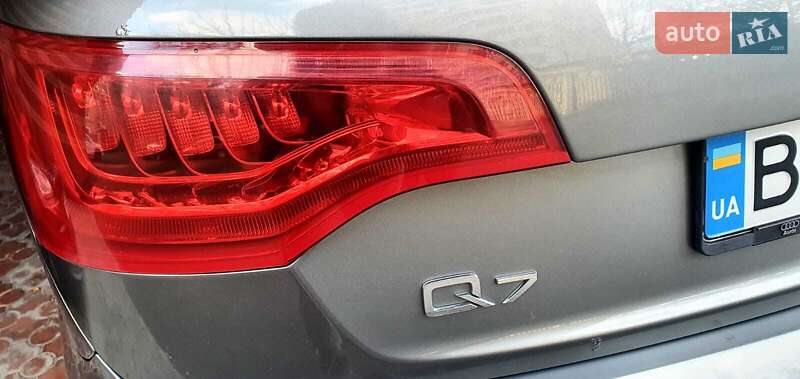 Внедорожник / Кроссовер Audi Q7 2013 в Киеве