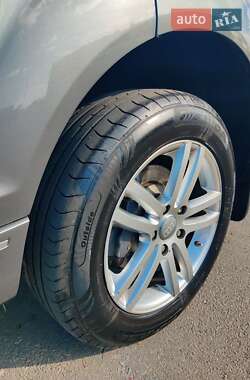 Внедорожник / Кроссовер Audi Q7 2013 в 