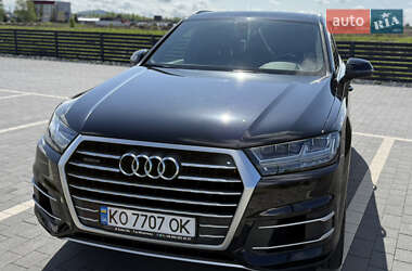 Внедорожник / Кроссовер Audi Q7 2018 в 