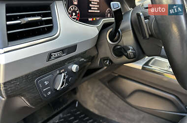 Позашляховик / Кросовер Audi Q7 2016 в 