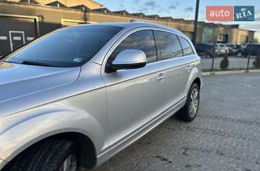 Внедорожник / Кроссовер Audi Q7 2014 в 