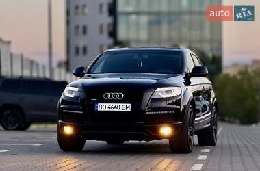 Внедорожник / Кроссовер Audi Q7 2012 в 
