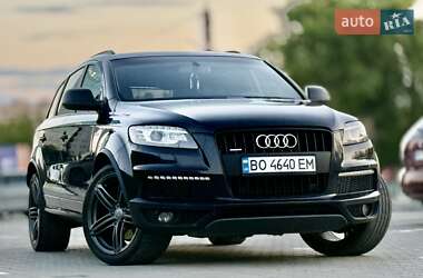 Внедорожник / Кроссовер Audi Q7 2012 в 