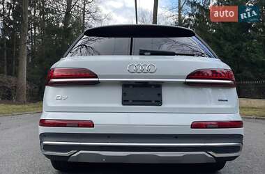 Внедорожник / Кроссовер Audi Q7 2021 в 