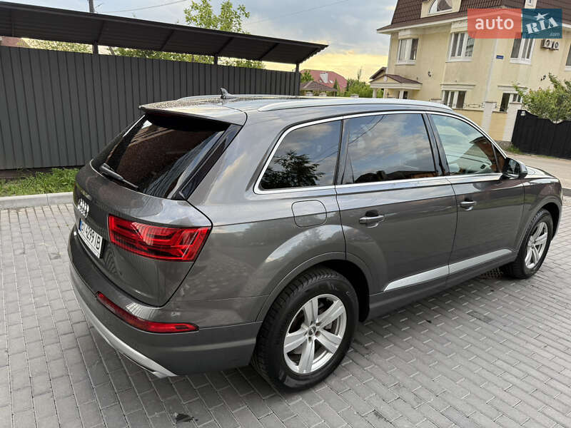 Позашляховик / Кросовер Audi Q7 2018 в Києві
