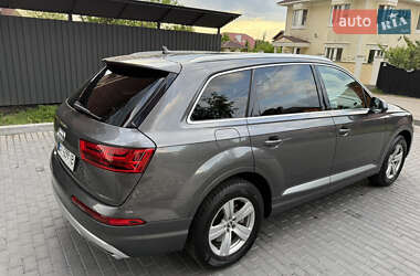 Внедорожник / Кроссовер Audi Q7 2018 в 
