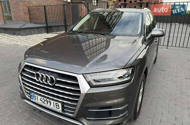 Внедорожник / Кроссовер Audi Q7 2018 в 