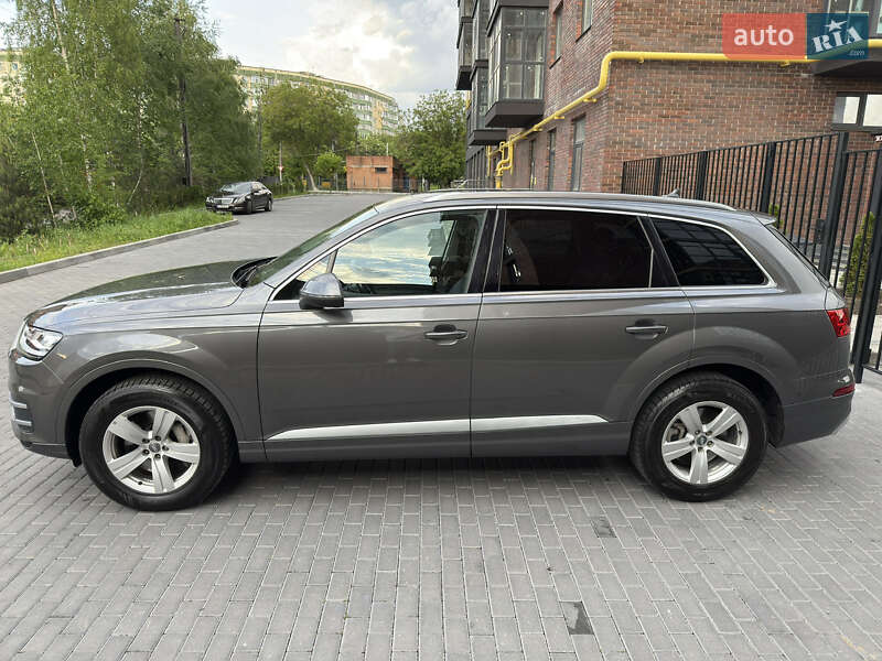 Позашляховик / Кросовер Audi Q7 2018 в Києві