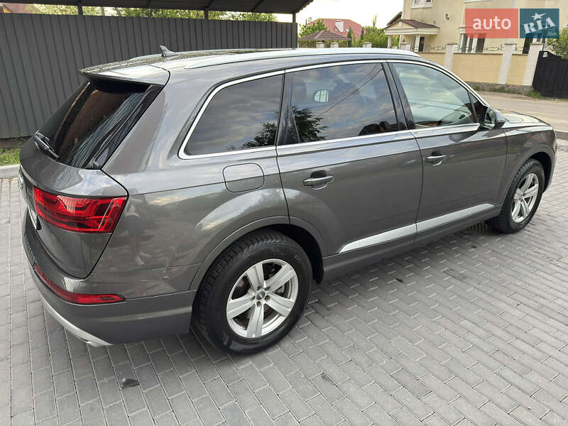 Позашляховик / Кросовер Audi Q7 2018 в Києві