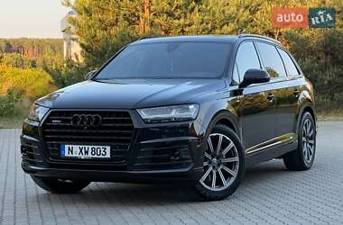 Внедорожник / Кроссовер Audi Q7 2017 в 