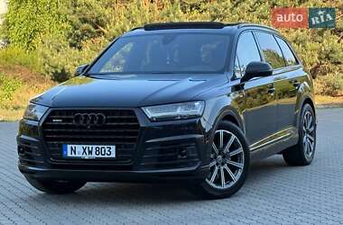 Внедорожник / Кроссовер Audi Q7 2017 в 