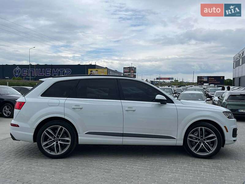 Внедорожник / Кроссовер Audi Q7 2017 в Львове