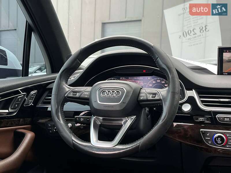 Внедорожник / Кроссовер Audi Q7 2017 в Львове
