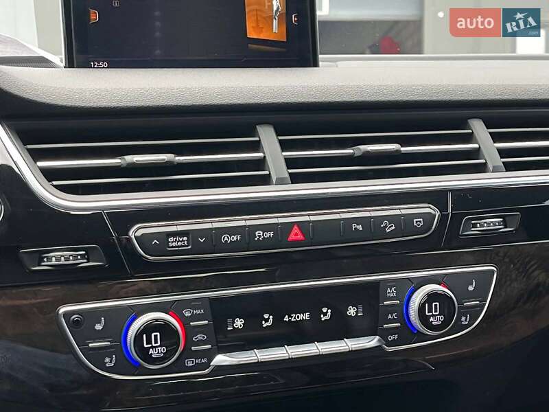 Внедорожник / Кроссовер Audi Q7 2017 в Львове